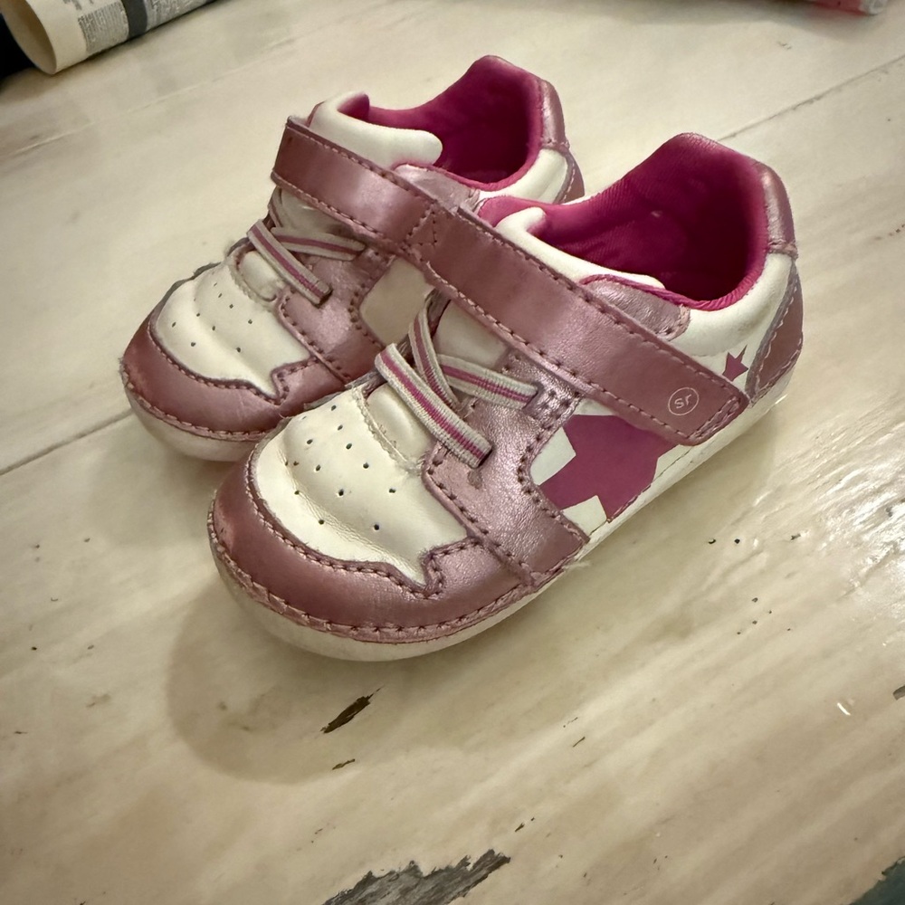 Stride Rite Waverly Pink and White shoes